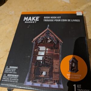 MAKE Market Haunted Mansion Book Nook Kit - Brown and Black